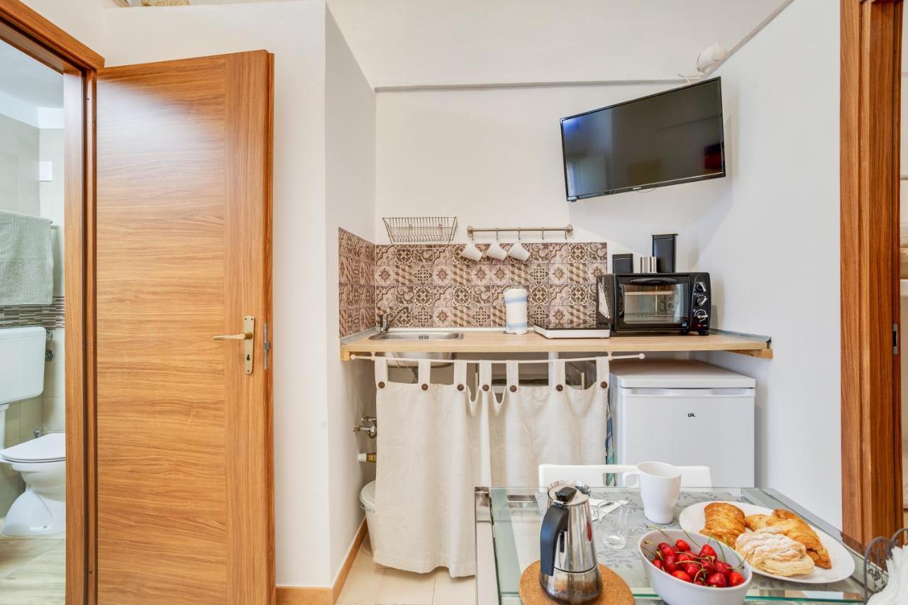 Tiny House 21 Bright Aparment Appartement Polignano a Mare Buitenkant foto