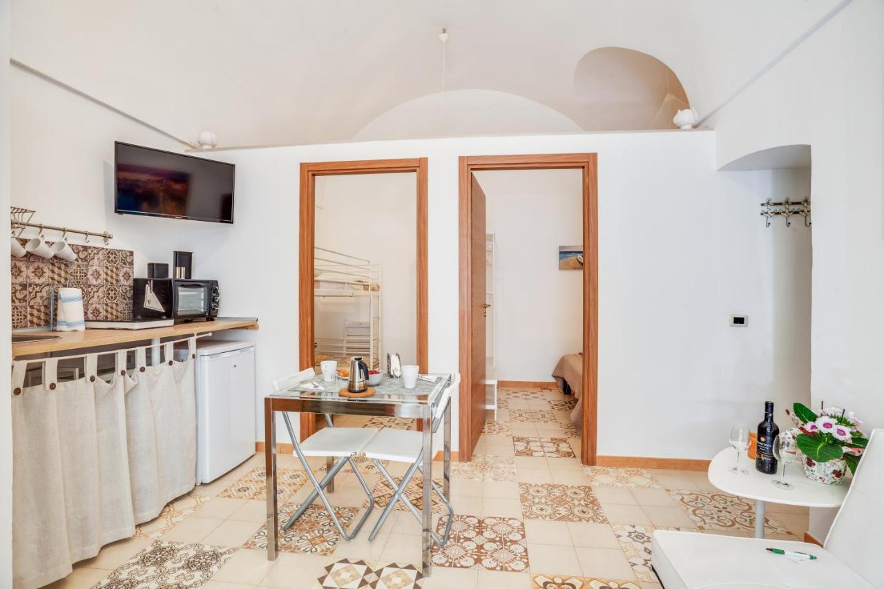 Tiny House 21 Bright Aparment Appartement Polignano a Mare Buitenkant foto